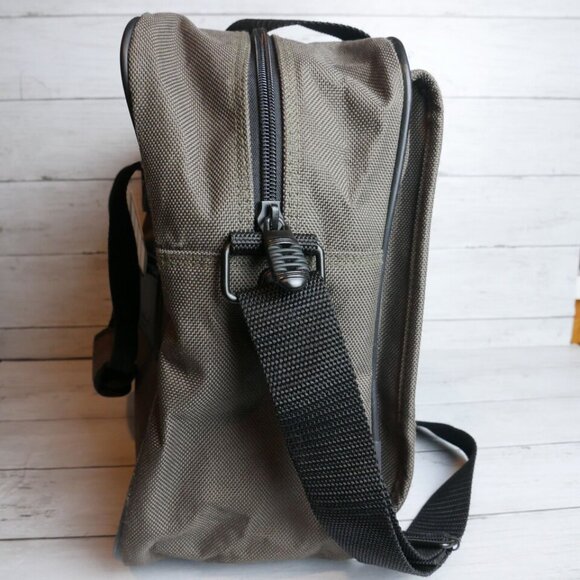 Eddie Bauer Travel Carry On Bag Overnight Small Duffle Olive Army Green - Picture 6 of 12